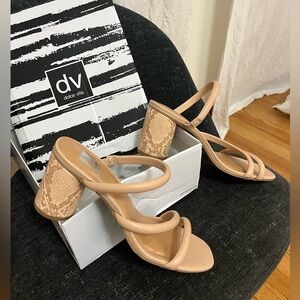 Dolce Vita sandals! Perfect for jeans and weddings! Brand new